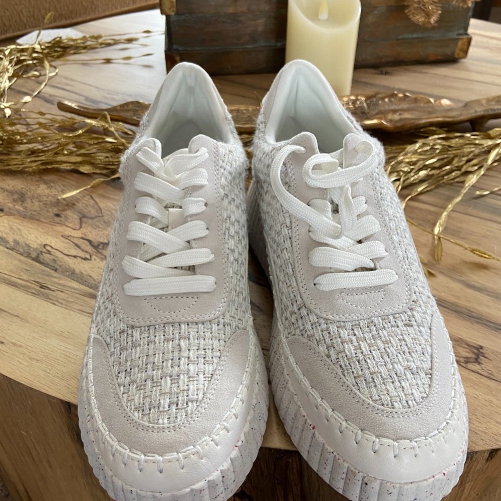 Universal Thread White Tweed Platform Sneakers Sz… - image 2